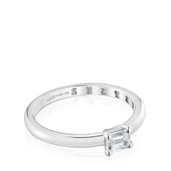 Anillo solitario de platino con diamante talla esmeralda creado en laboratorio Les Classiques LGD
