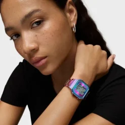 Reloj digital con brazalete de acero IP iridscente D-Bear