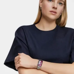 Reloj smartwatch con brazalete de acero y caja de aluminio TOUS T-Band Mesh